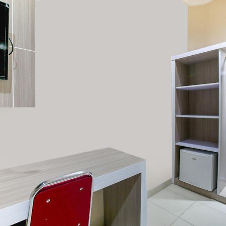 Super Oyo 2320 Hotel Charvita Kupang  Exterior foto